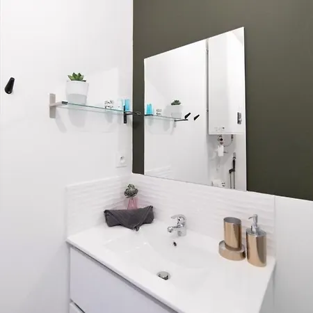 Le Riquet 204 - Hypercentre - Gare Apartment *